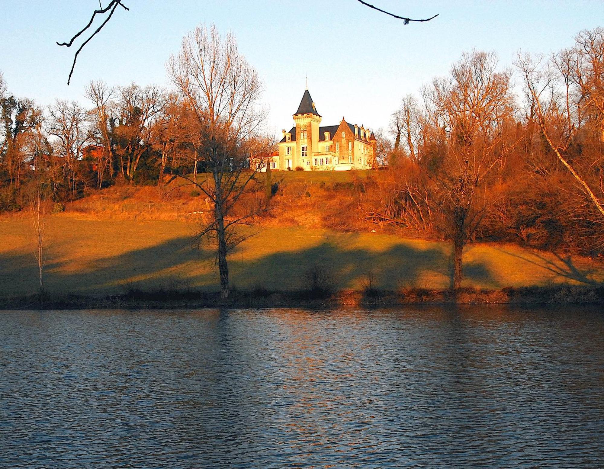 Chateau De Bellevue B&B Et Appartements Avec Piscine Saisonal Chauffee Et Chambres Partout Climatisees Saint-Avit  Exteriér fotografie